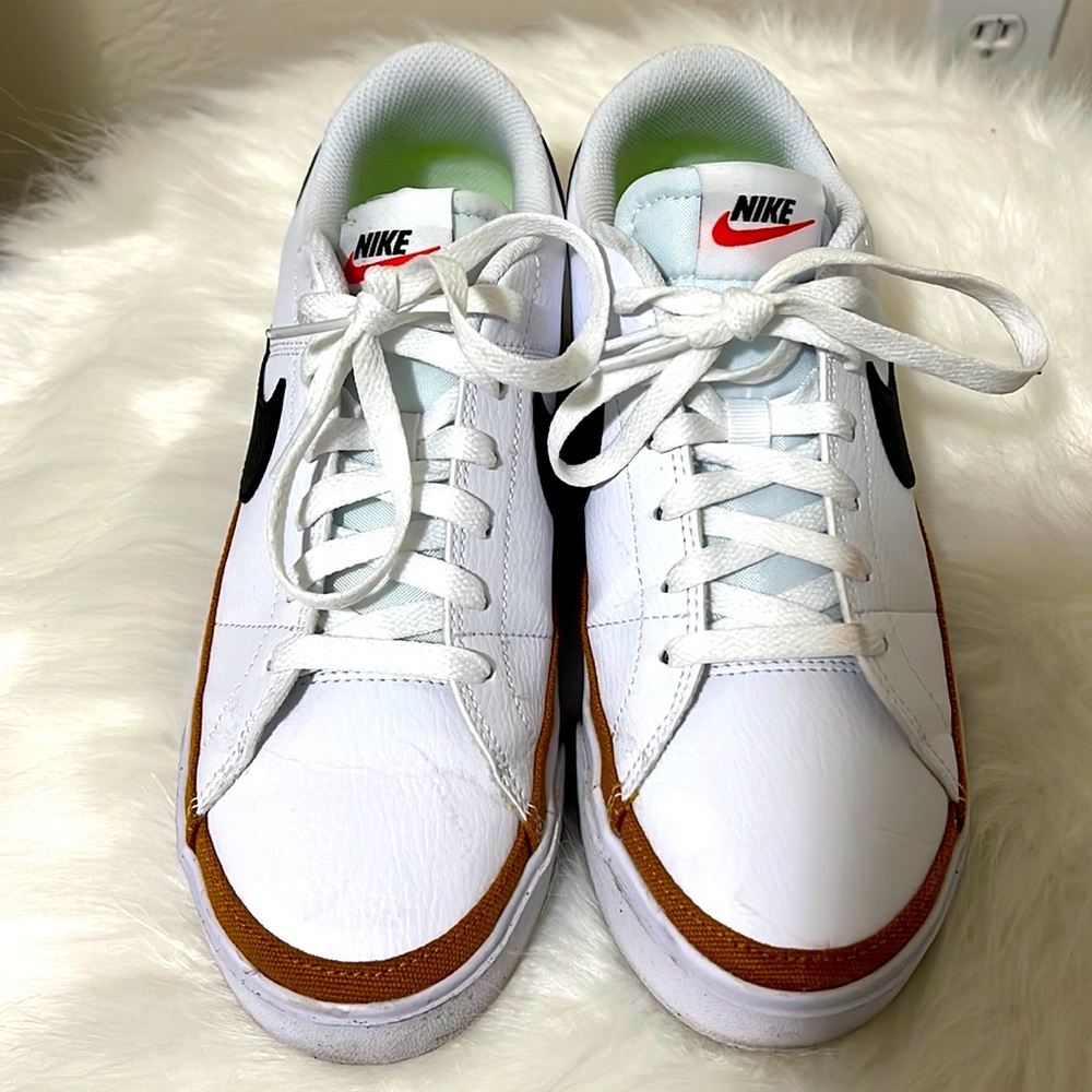 Nike Court Legacy Size 9